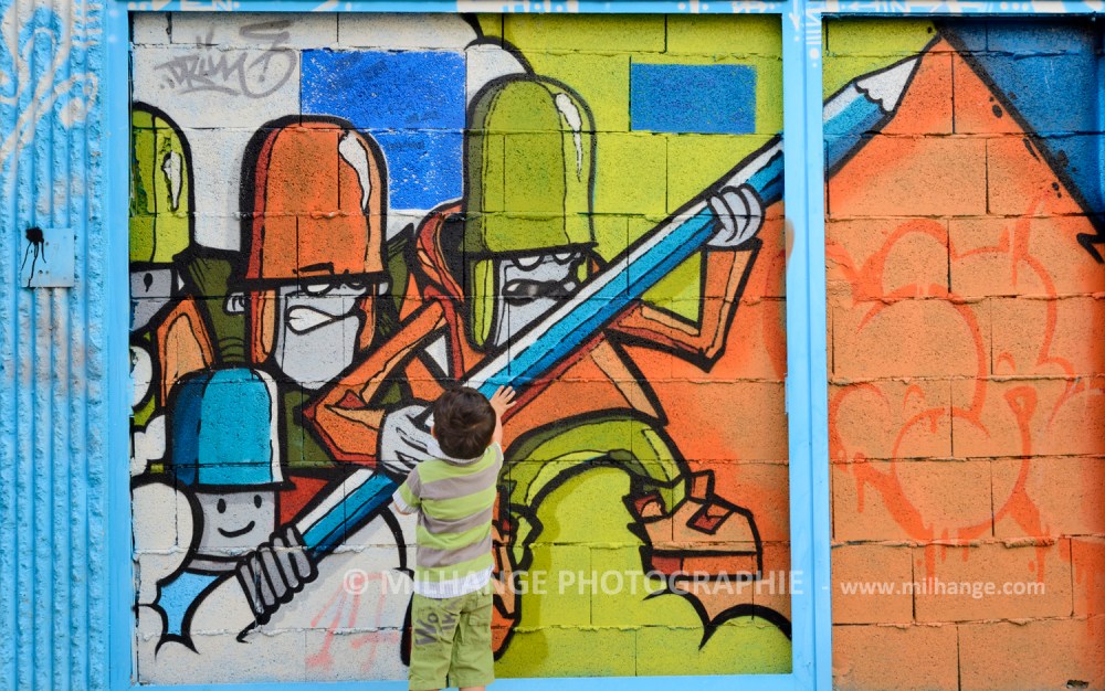 photo-enfant-street-art-saintes-royan-libourne-bordeaux-5