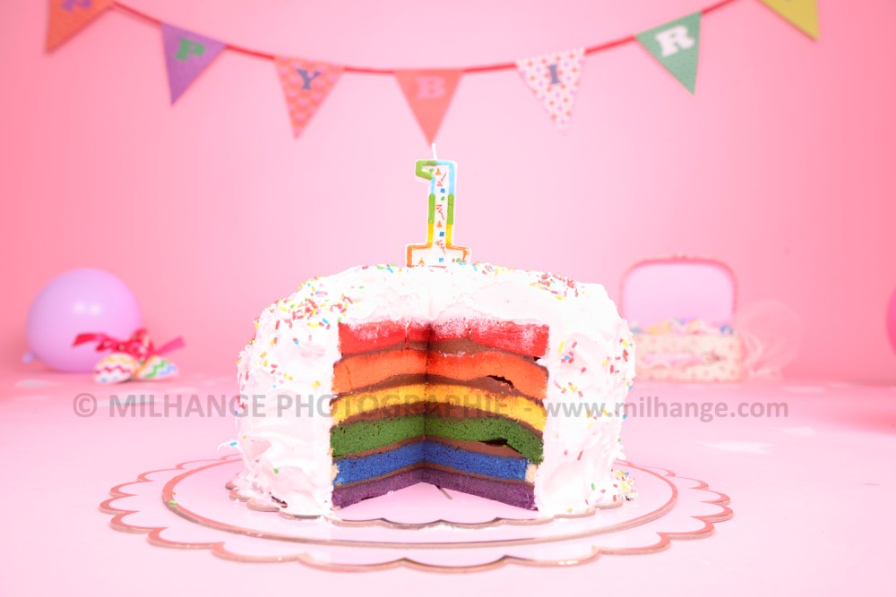 photo-bebe-studio-gateau-anniversaire-fille-libourne-bordeaux-charente-maritime-4