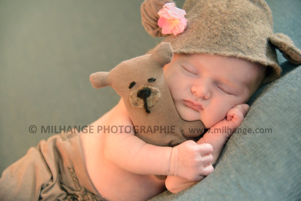 photo-studio-bebe-nouveau-ne-libourne-bordeaux-charente-maritime-gironde-2