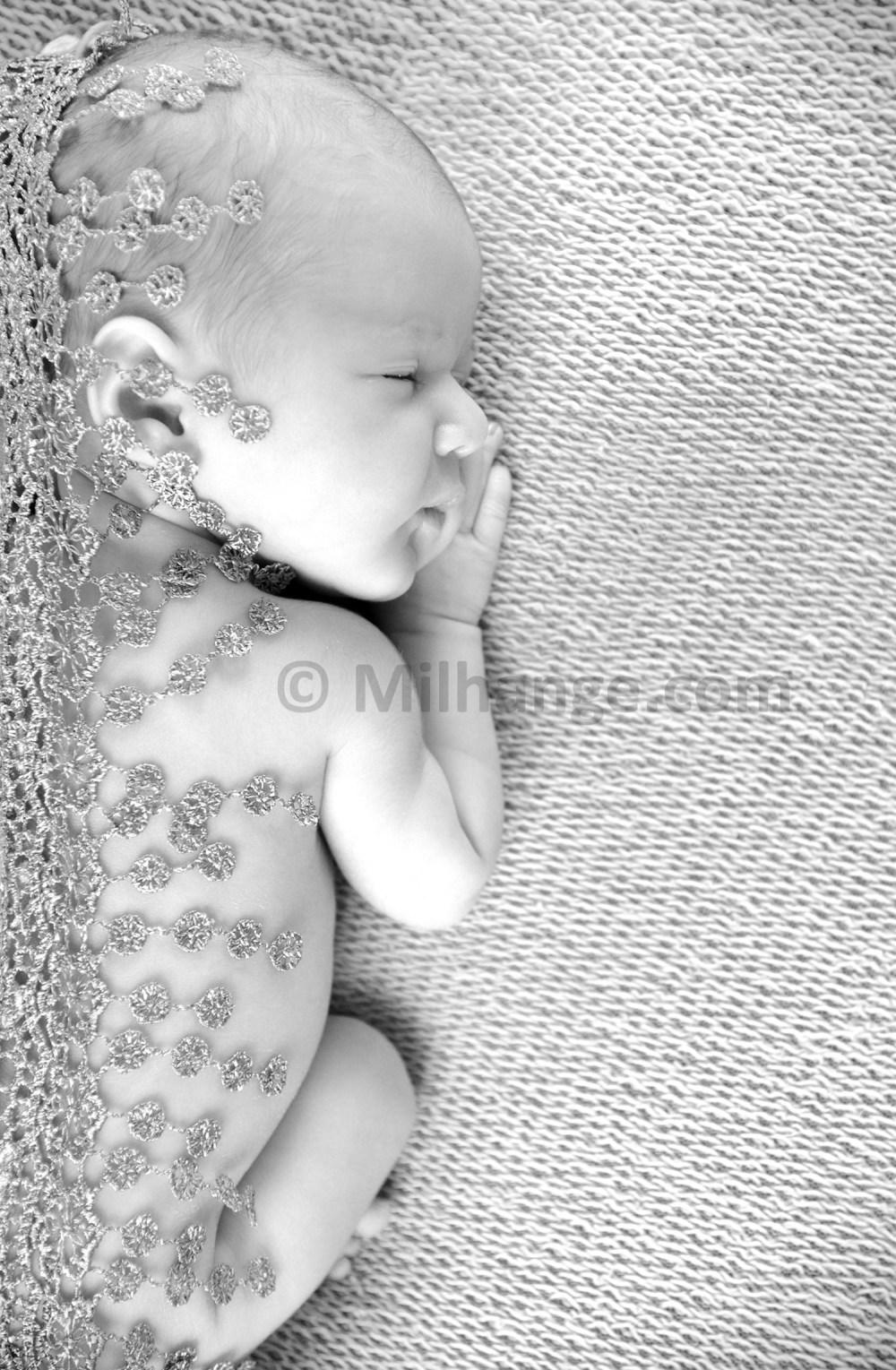 photo-studio-nouveau-ne-bebe-bordeaux-saintes-11