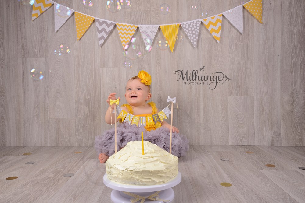 photo-studio-bebe-anniversaire-smash-cake-libourne-bordeaux-gironde-5